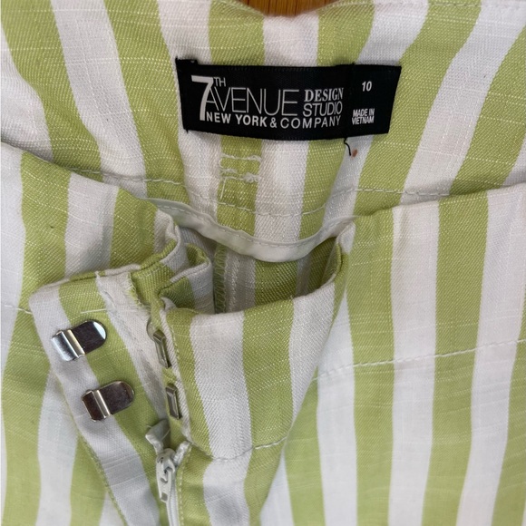 Green and White striped shorts Sz 10 - Picture 3 of 5